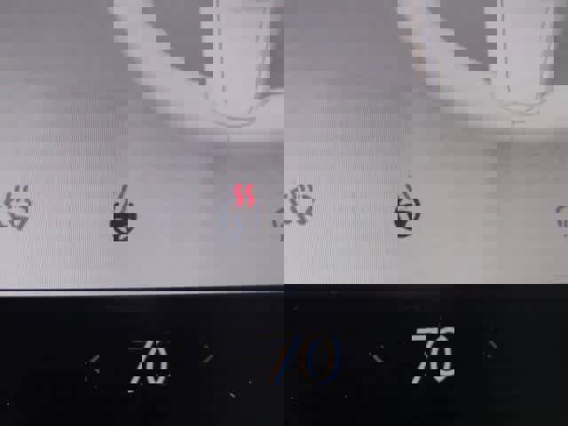 Used 2025 Tesla Model Y Long Range image 31