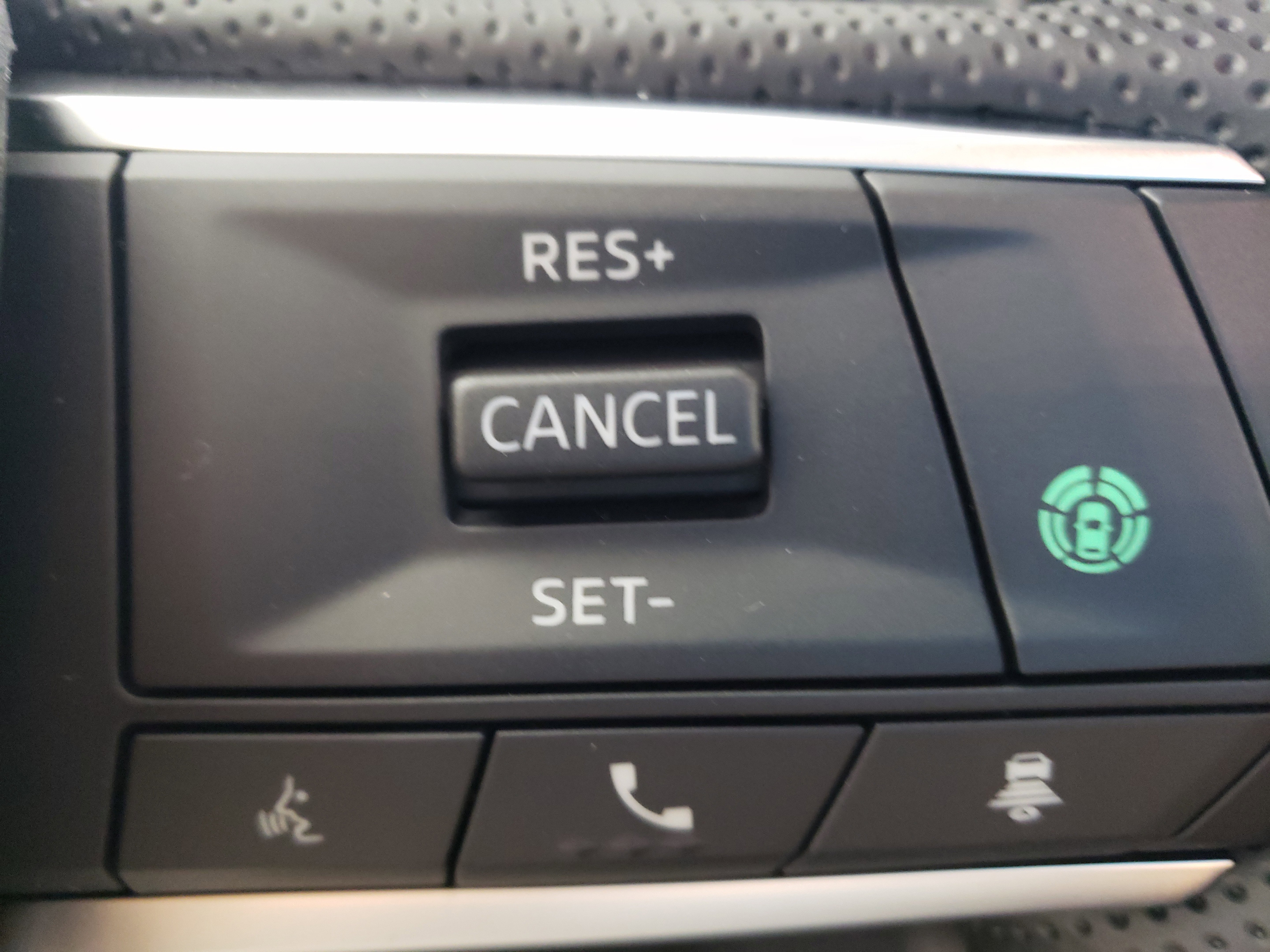 New 2025 Mitsubishi Outlander SE image 19
