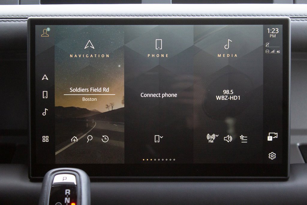 Used 2025 Land Rover Defender 110 V8 image 16