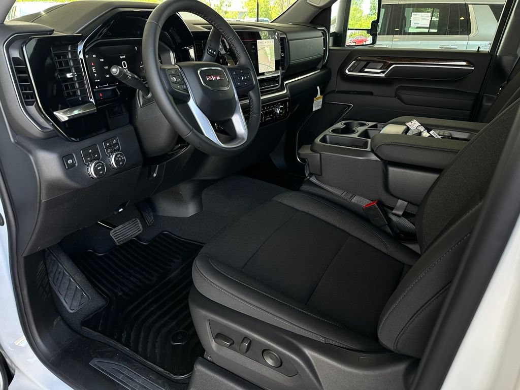 New 2026 GMC Sierra 2500 SLE w/ SLE Value Package; AWD/4WD image 10