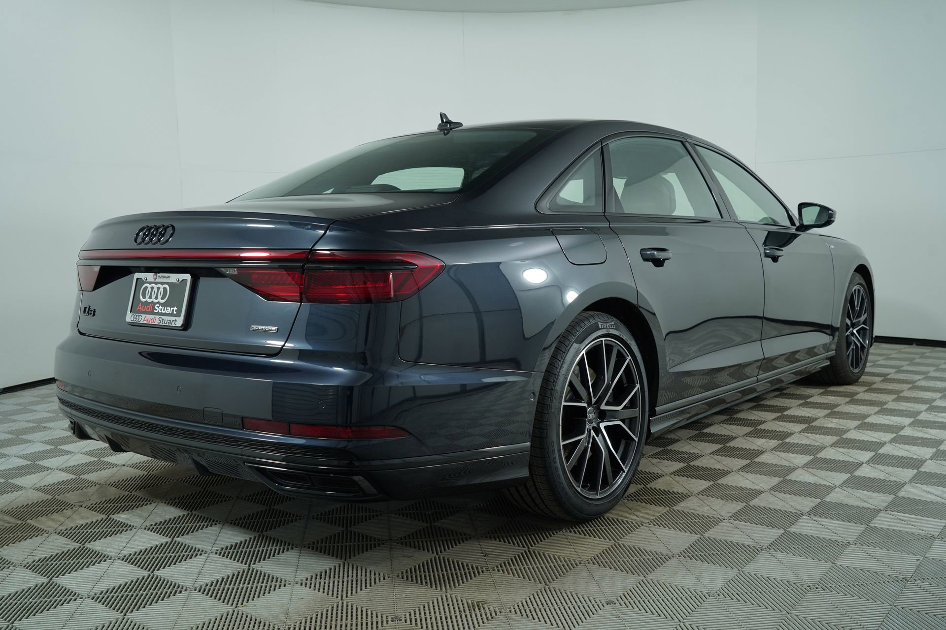 Used 2021 Audi A8 L 4.0T image 10