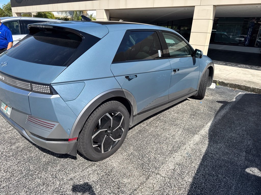 Certified 2024 Hyundai Ioniq 5 Limited RWD image 13
