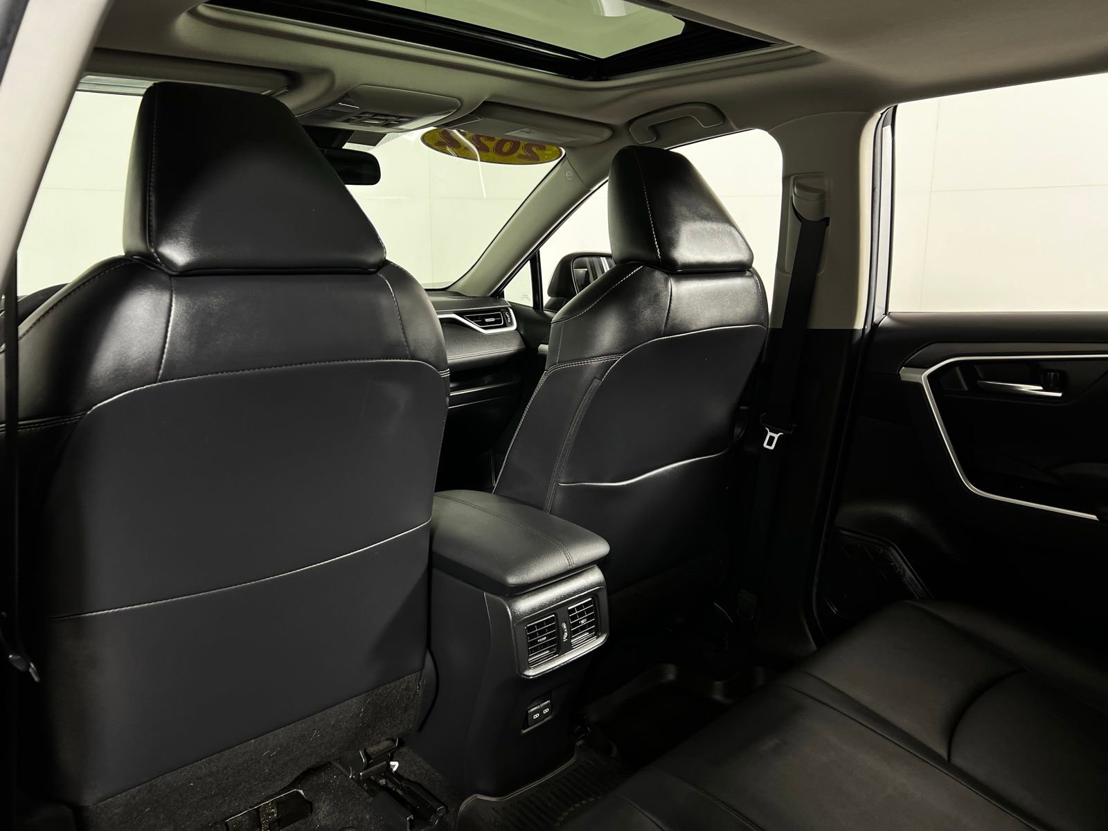 Certified 2022 Toyota RAV4 XLE Premium image 21