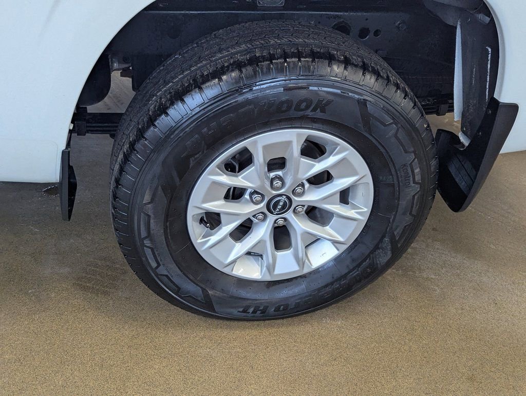 Used 2024 Nissan Frontier SV w/ Technology Package image 29