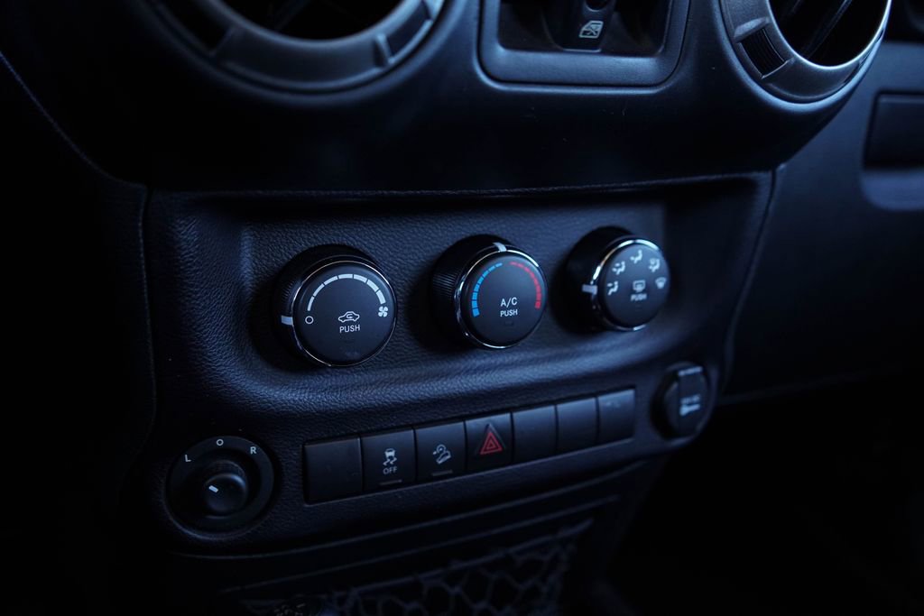 Used 2015 Jeep Wrangler Unlimited Sport w/ Quick Order Package 24S image 22