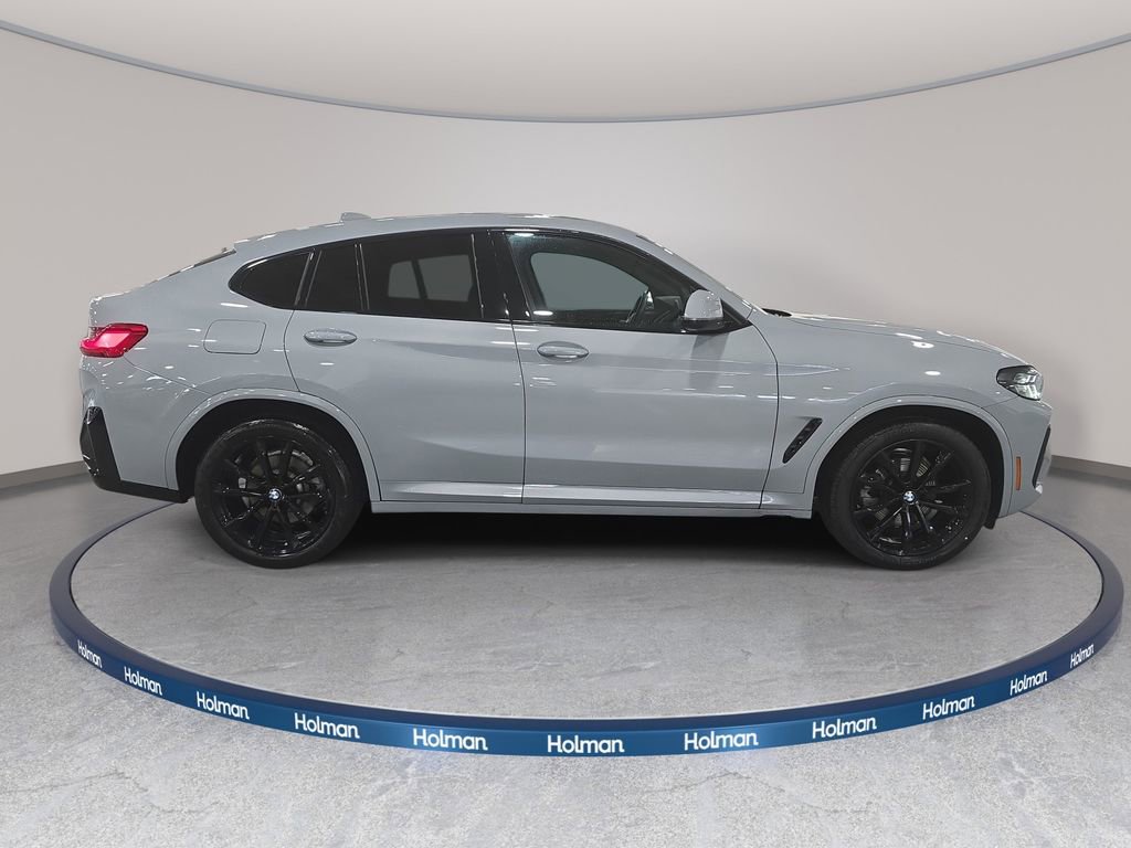 Used 2025 BMW X4 xDrive30i w/ M Sport Package image 5