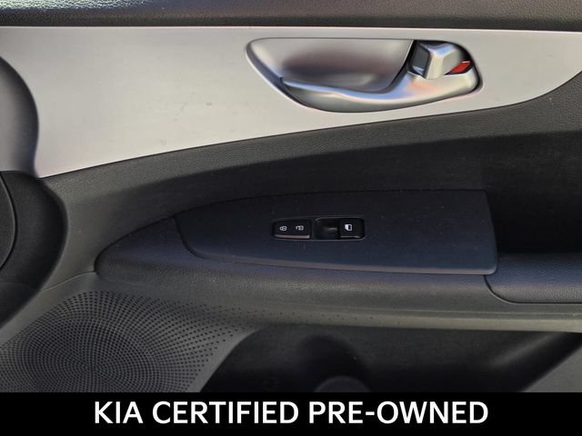Certified 2022 Kia Forte Sedan FWD image 8