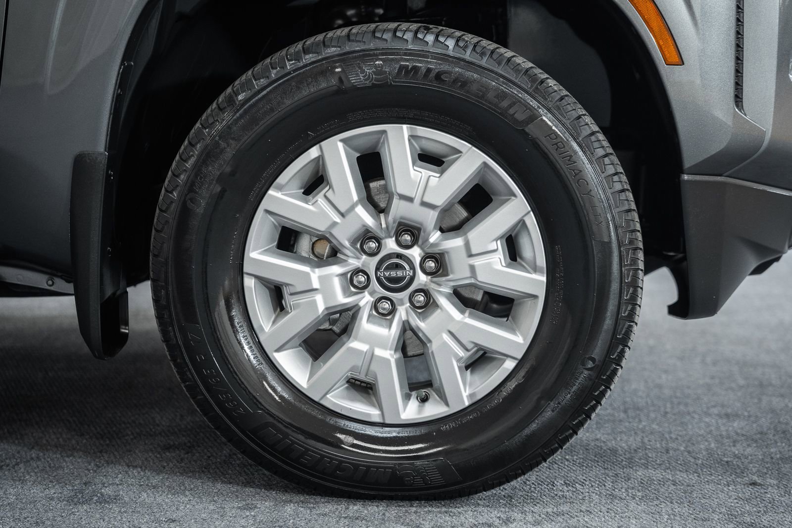 Used 2023 Nissan Frontier SV w/ SV Premium Package image 22