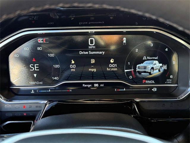 Certified 2025 GMC Sierra 1500 SLT image 23