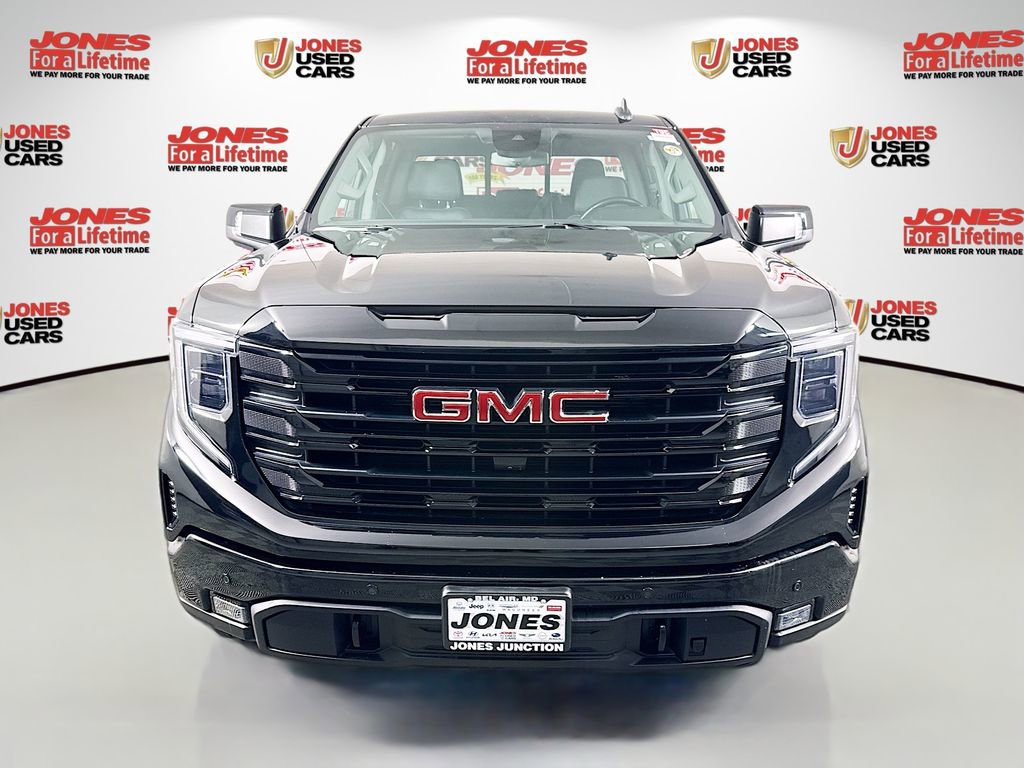 Used 2024 GMC Sierra 1500 Elevation w/ Elevation Premium Package AWD/4WD image 12