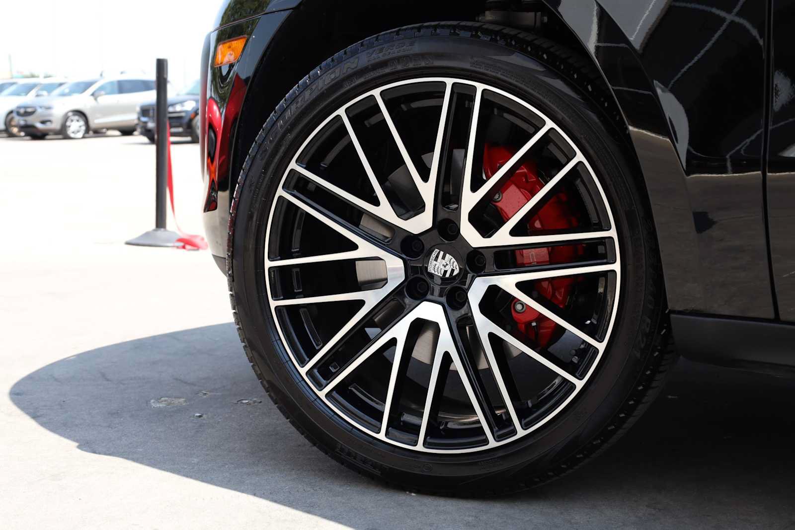 Used 2025 Porsche Macan S AWD/4WD image 56
