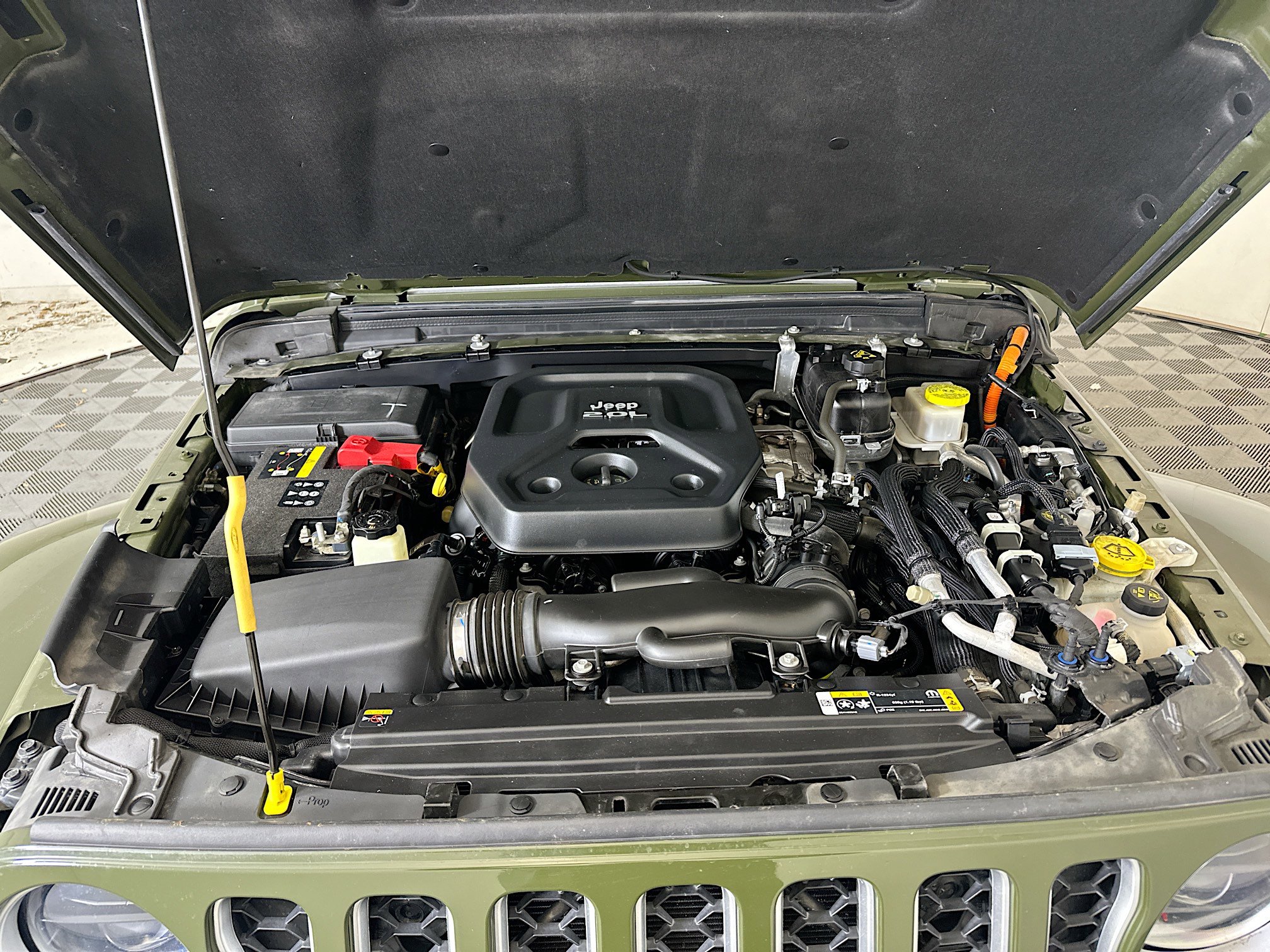 Used 2023 Jeep Wrangler Sahara image 31