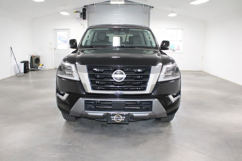 Used 2024 Nissan Armada SV image 3