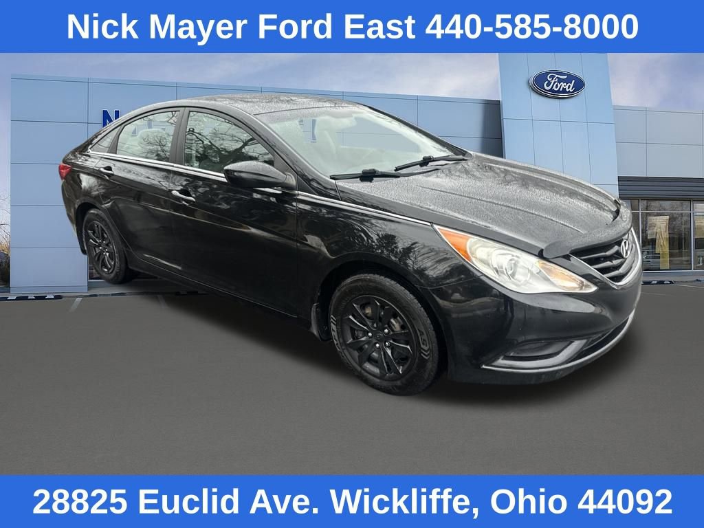Used 2013 Hyundai Sonata GLS image 1