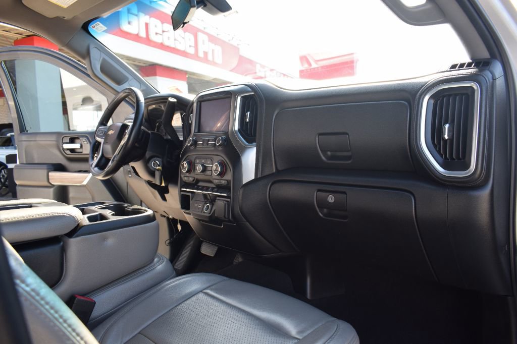 Used 2019 Chevrolet Silverado 1500 LT image 17
