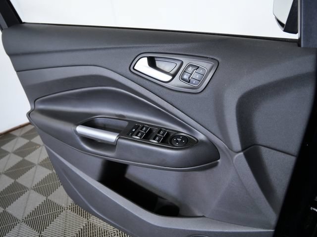 Certified 2019 Ford Escape Titanium AWD/4WD image 27