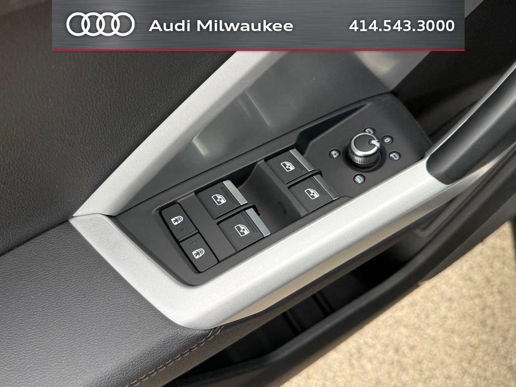Used 2024 Audi Q3 2.0T Premium Plus AWD/4WD image 19