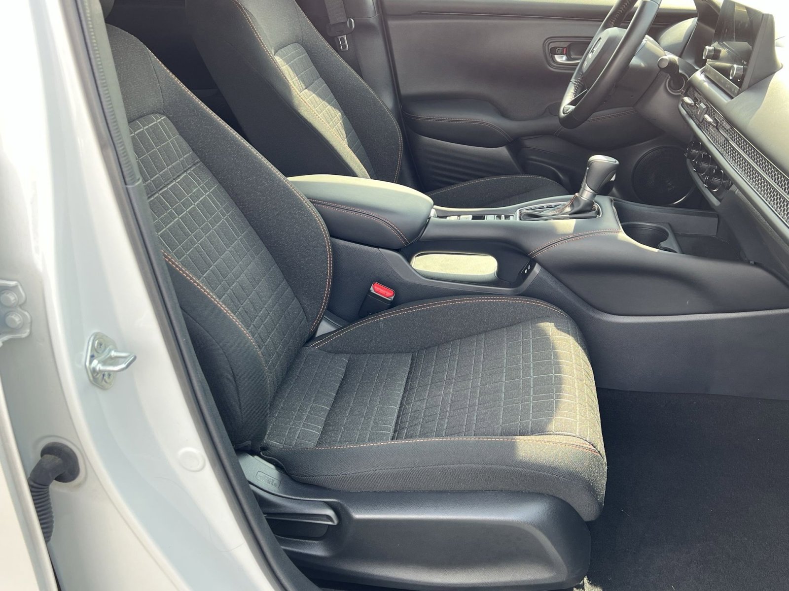 Used 2025 Honda HR-V Sport image 26