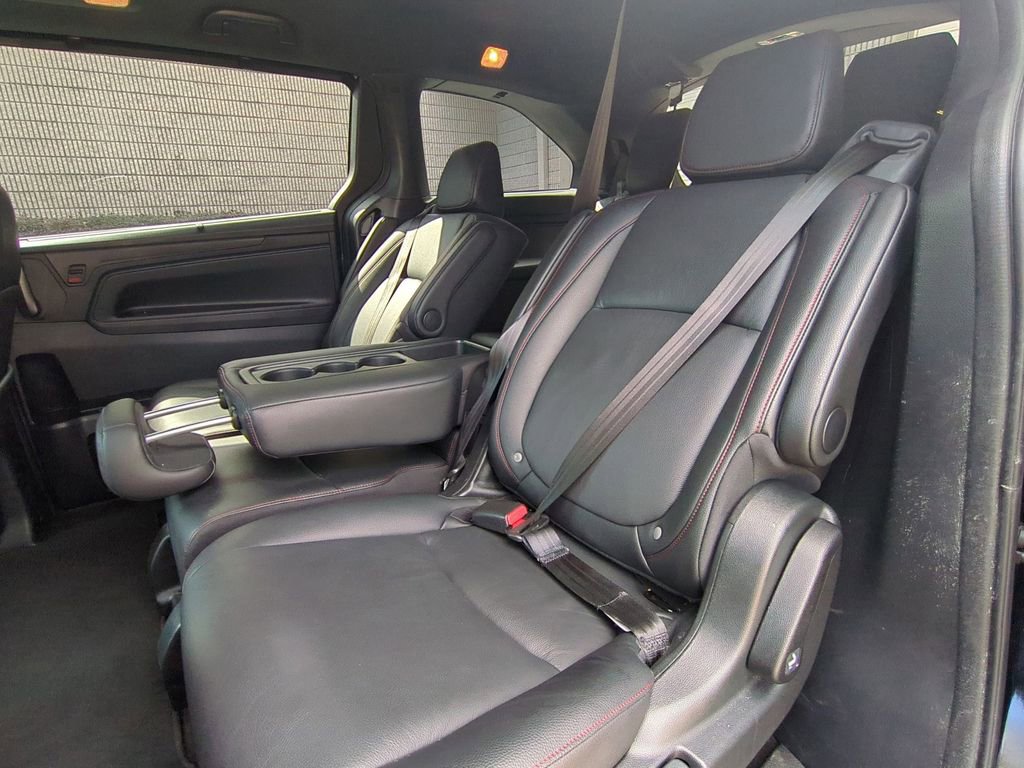 Used 2025 Honda Odyssey Sport-L image 28