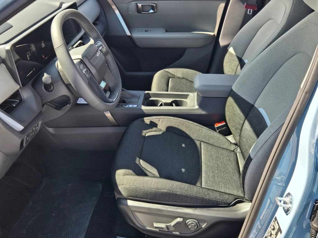 New 2027 Kia Seltos S FWD image 6