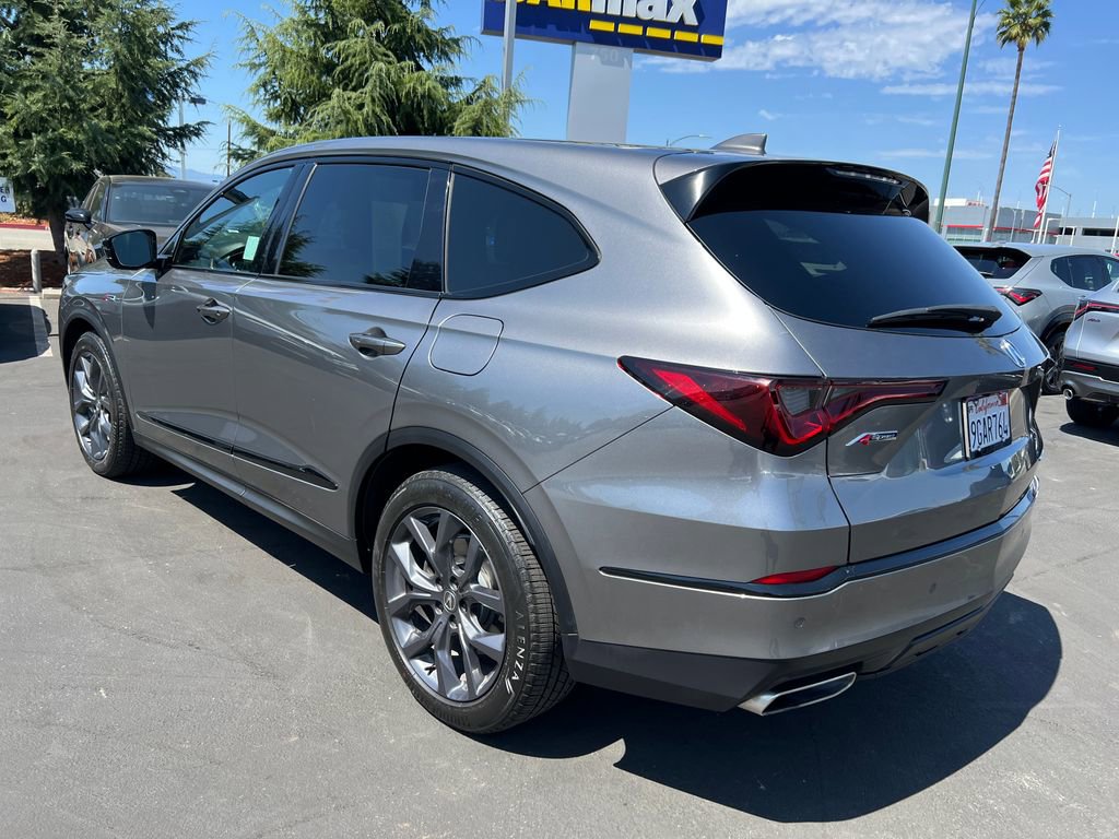 Used 2023 Acura MDX A-Spec image 7