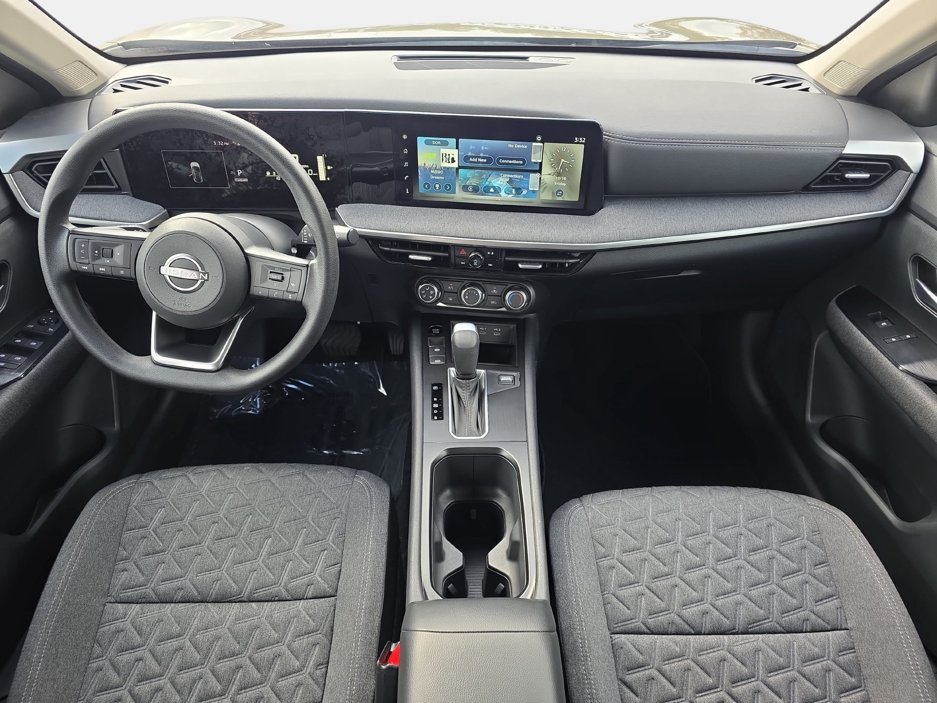 Certified 2025 Nissan Kicks SV FWD image 9