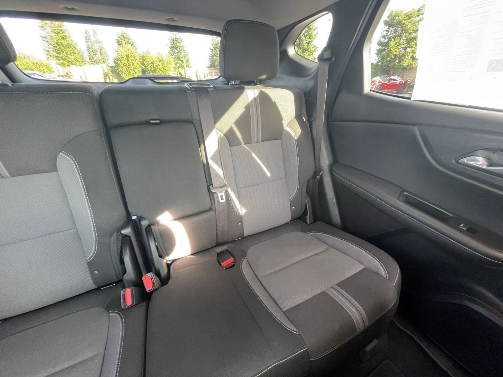 Used 2025 Chevrolet Blazer LT image 32