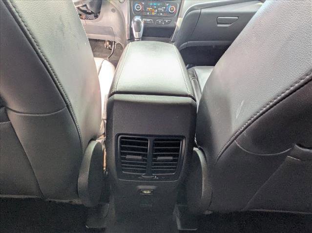 Used 2019 Ford Escape SEL image 13