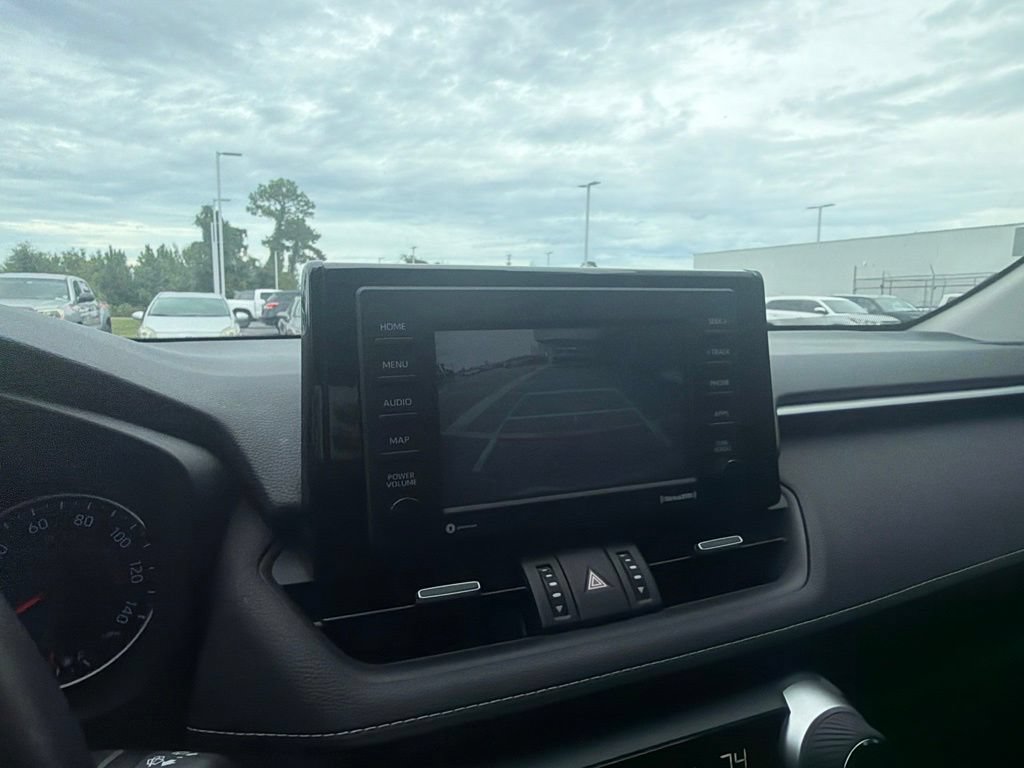 Used 2020 Toyota RAV4 XLE Premium FWD image 16
