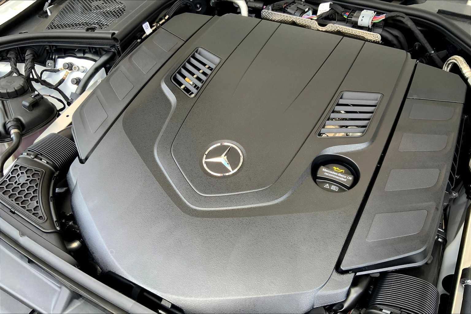 New 2025 Mercedes-Benz S 580 4MATIC Sedan image 19