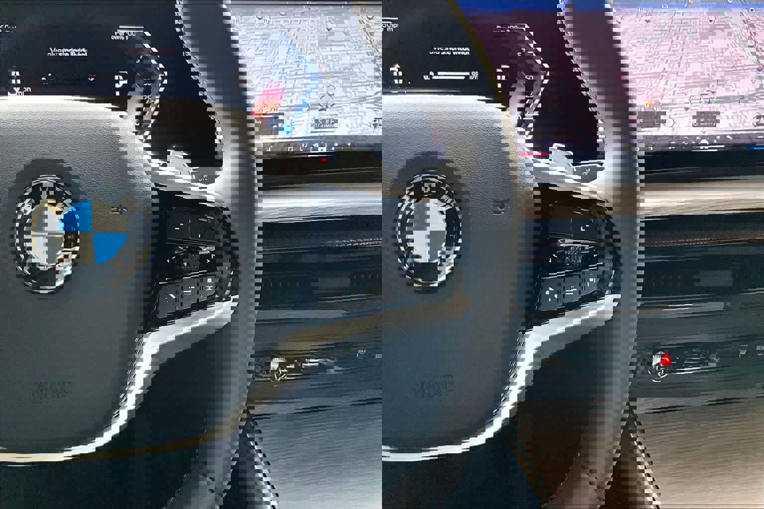 Certified 2025 BMW 330i Sedan image 24