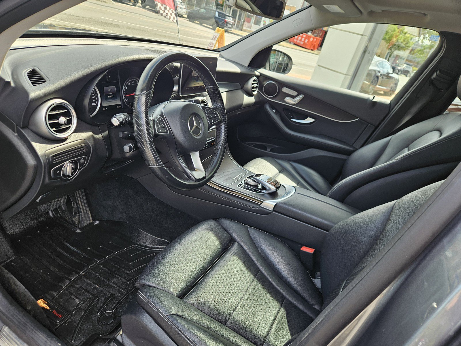 Used 2016 Mercedes-Benz GLC 300 4MATIC image 19