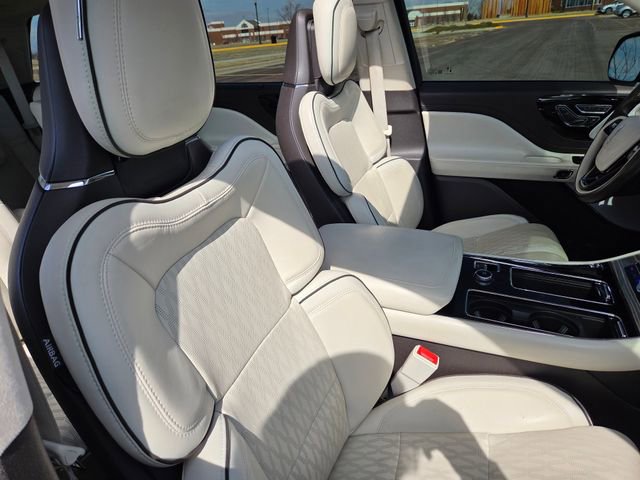 Used 2020 Lincoln Aviator Black Label w/ Dynamic Handling Package image 39