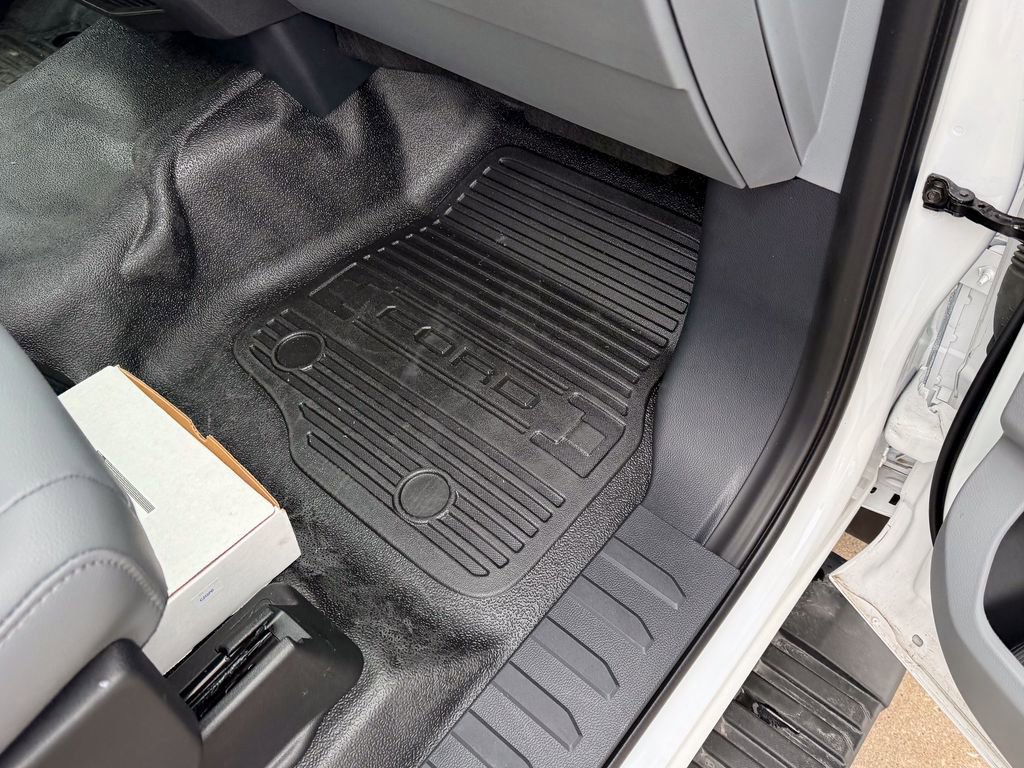 New 2024 Ford F550 4x4 Regular Cab Super Duty image 19