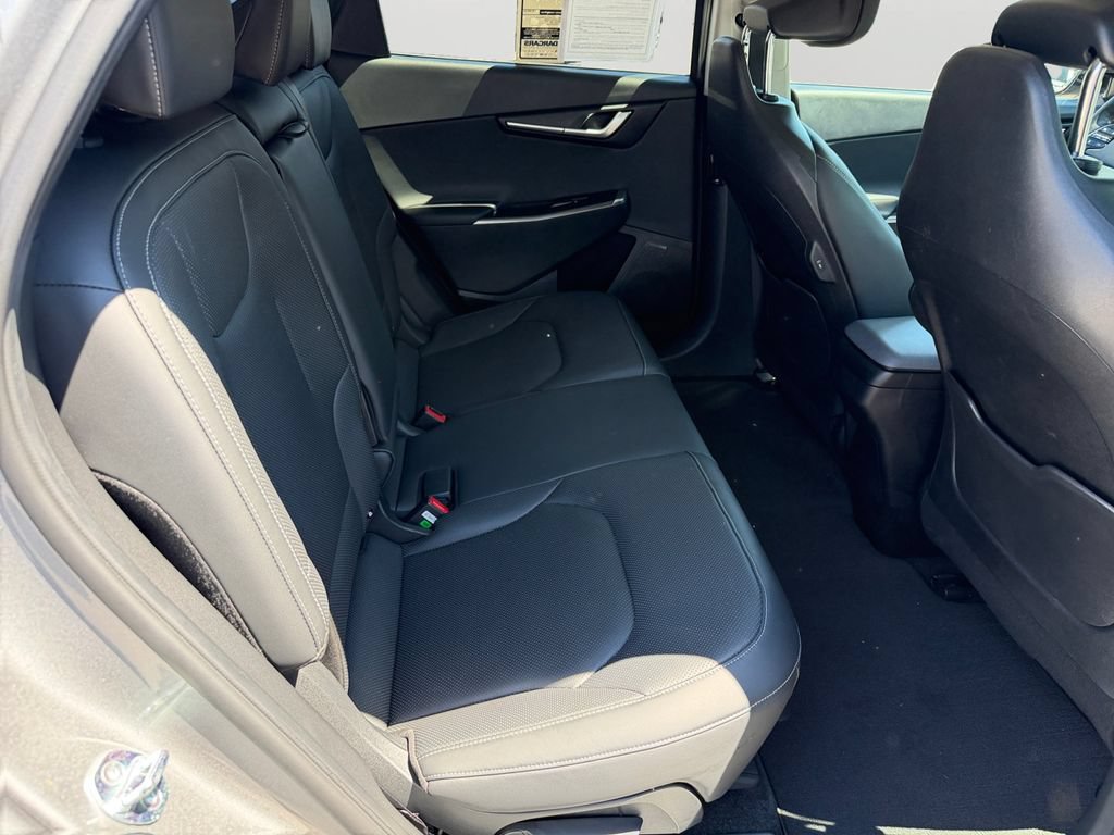 Used 2023 Kia EV6 Wind w/ Wind Technology Package AWD/4WD image 13