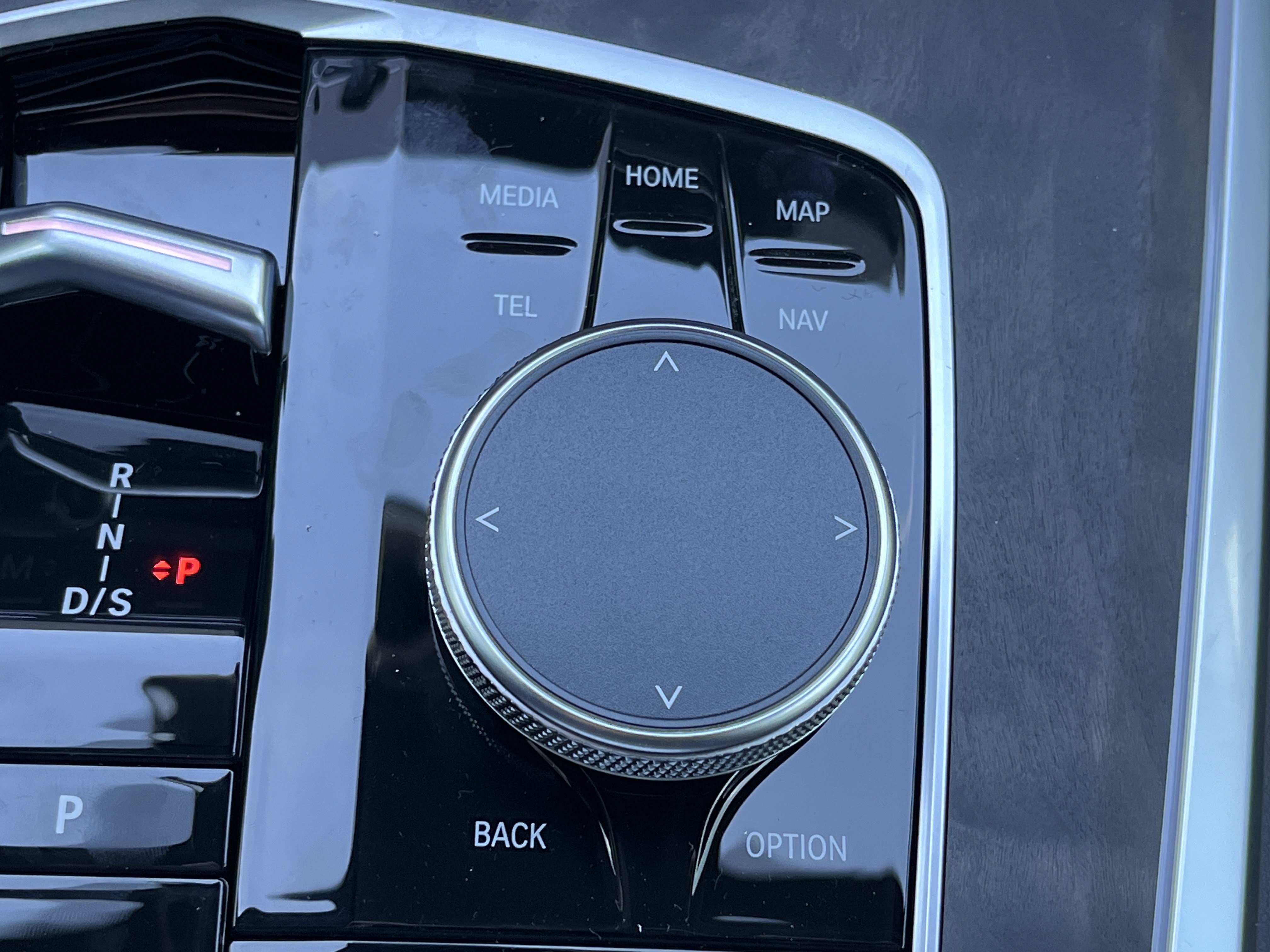 New 2026 BMW X5 xDrive50e w/ Climate Comfort Package AWD/4WD image 8