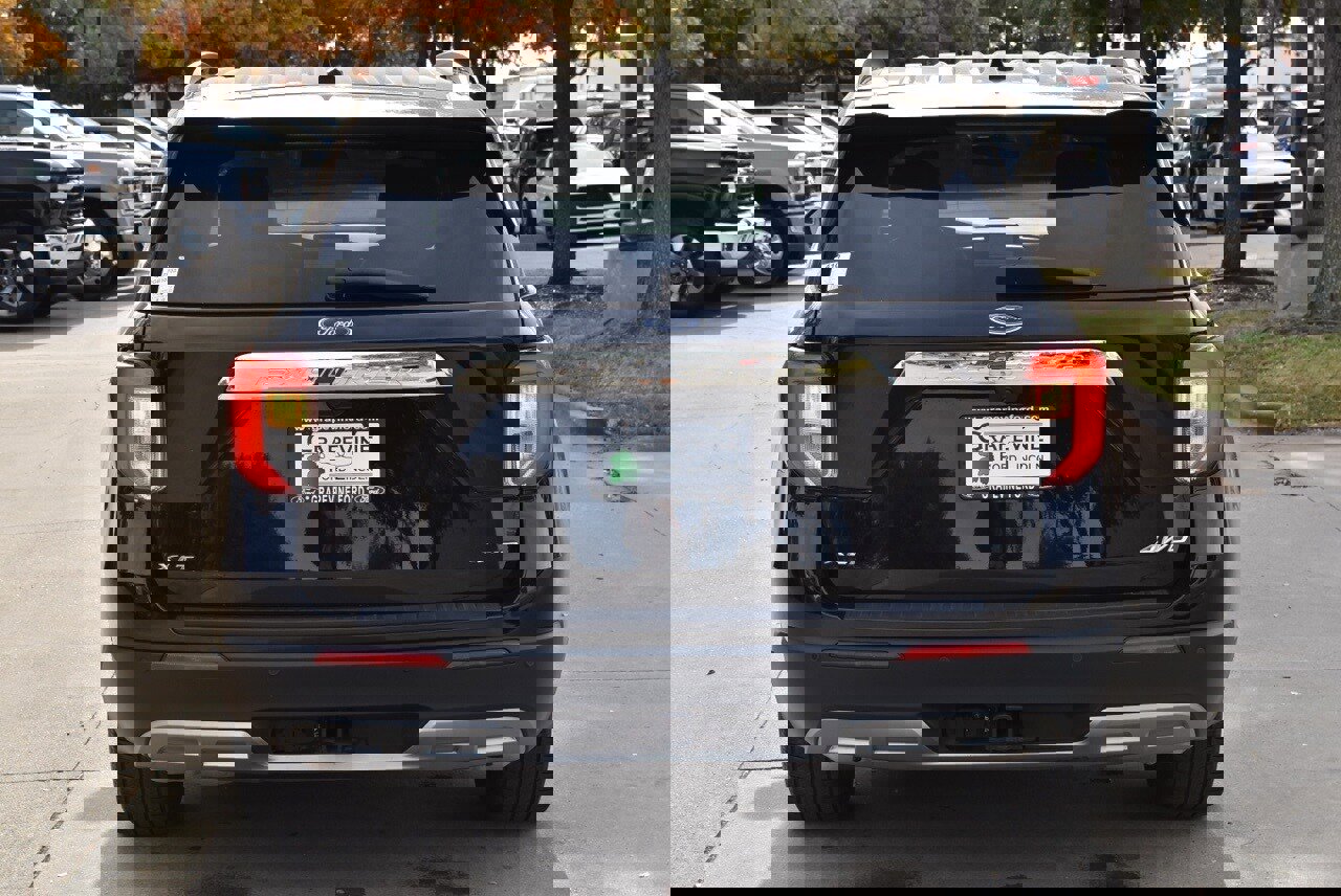 Certified 2023 Ford Explorer XLT w/ Equipment Group 202A image 9