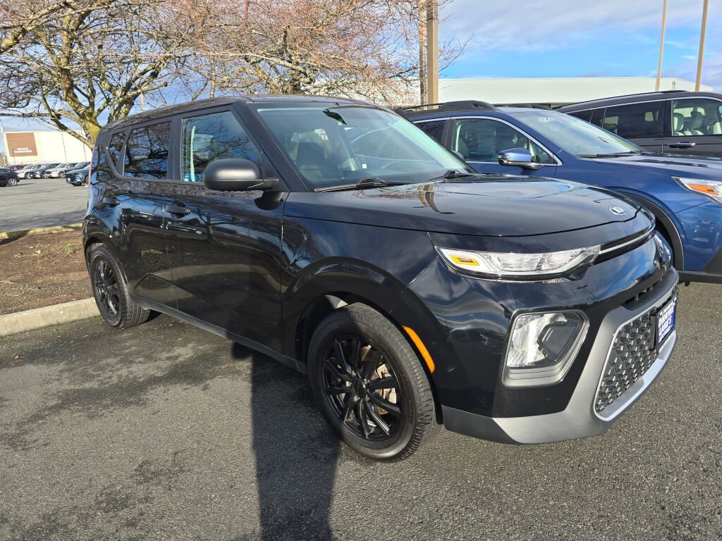 Used 2021 Kia Soul LX image 3
