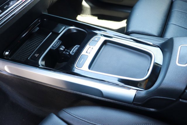 Used 2024 Mercedes-Benz EQB 250+ image 15