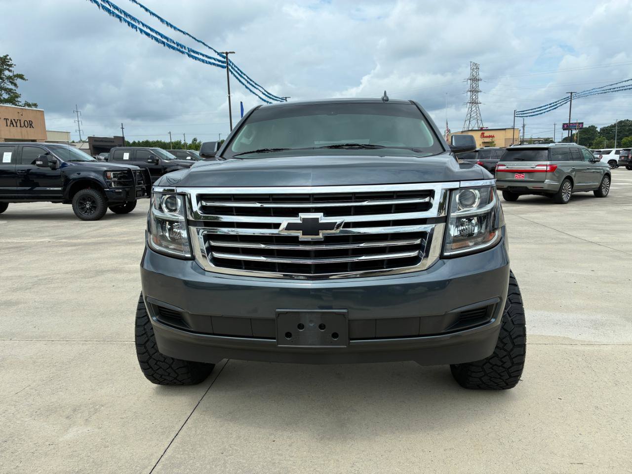Used 2019 Chevrolet Tahoe LS AWD/4WD image 3