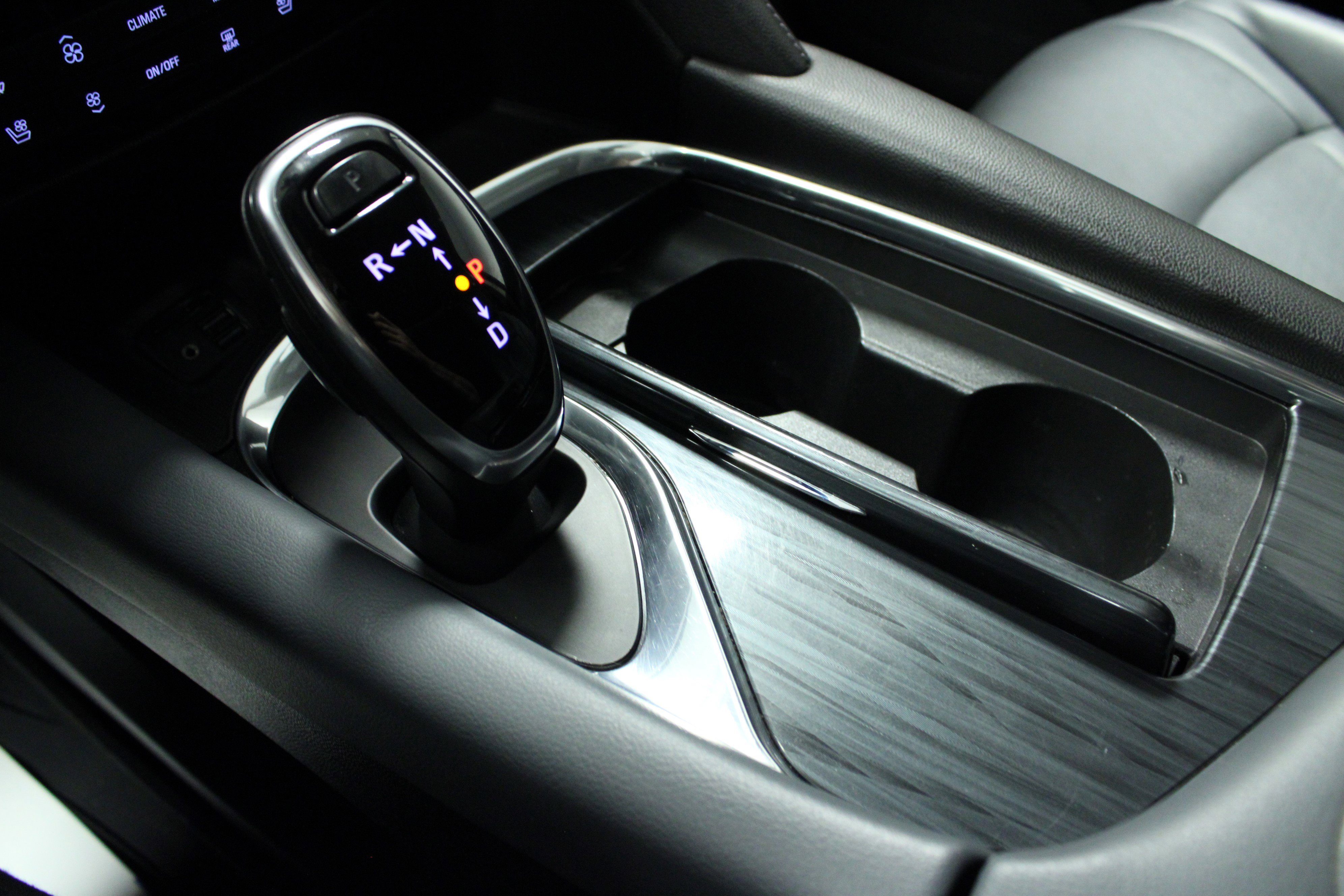 Used 2021 Buick Enclave Premium w/ Sun and Sites Package image 24