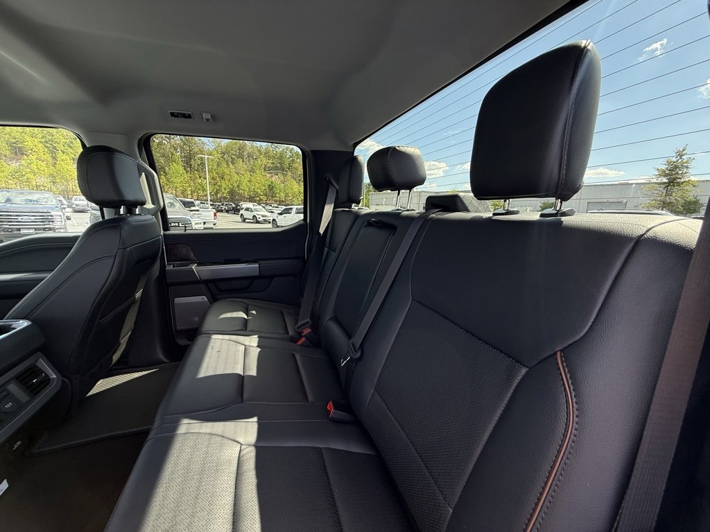 New 2026 Ford F250 Lariat w/ Black Appearance Package image 27