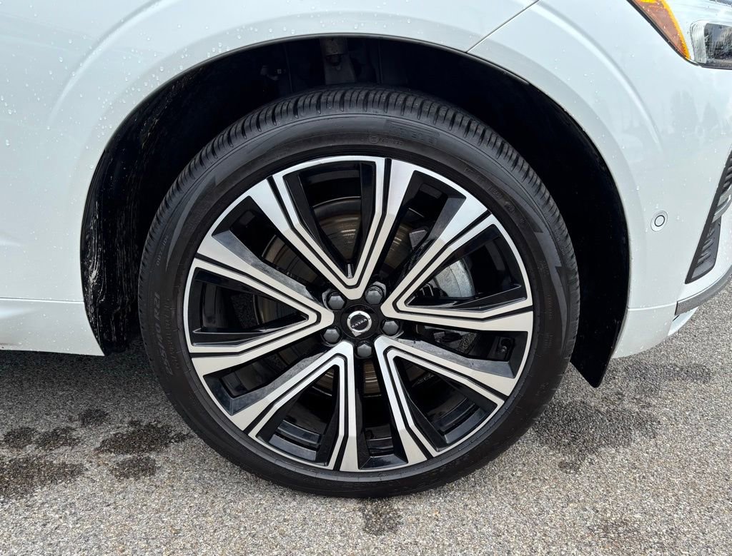 Used 2023 Volvo XC60 B6 Ultimate w/ Protection Package Premier AWD/4WD image 33