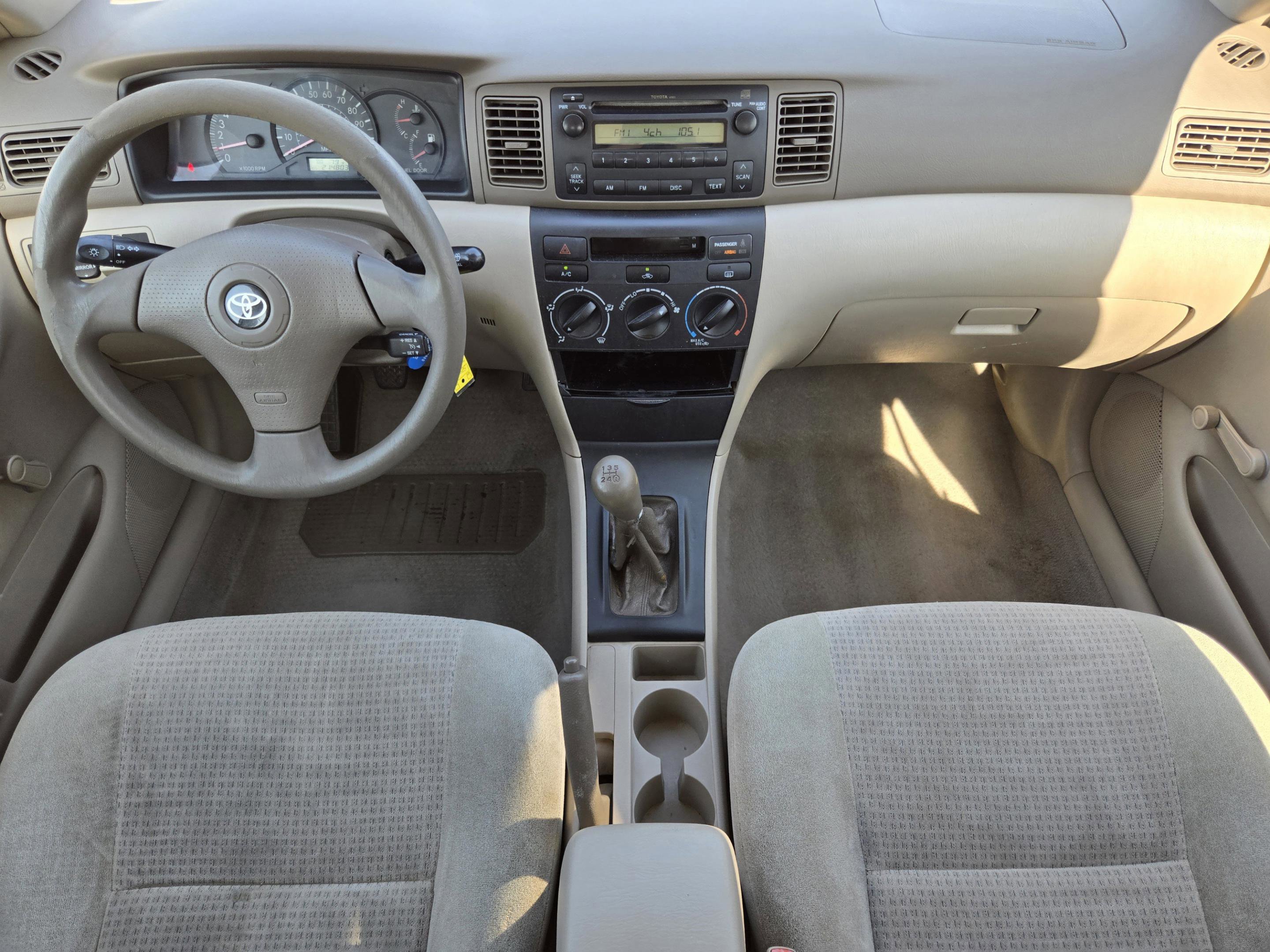 Used 2005 Toyota Corolla LE FWD image 21