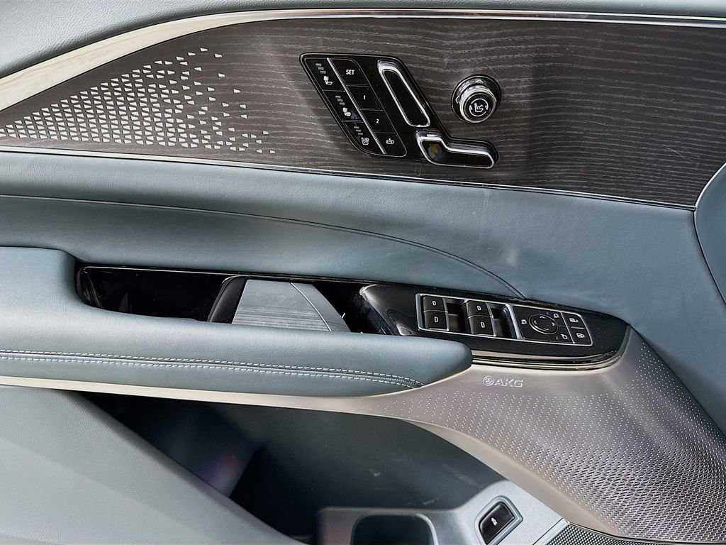 Used 2024 Cadillac Lyriq Sport w/ Nappa Leather Package image 21