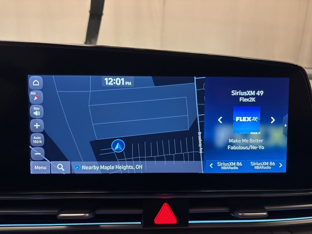 Used 2024 Hyundai Elantra SEL image 17