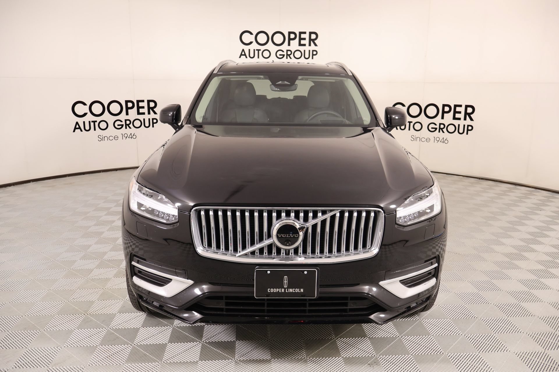 Used 2025 Volvo XC90 B6 Ultra w/ Protection Package Premier AWD/4WD image 10
