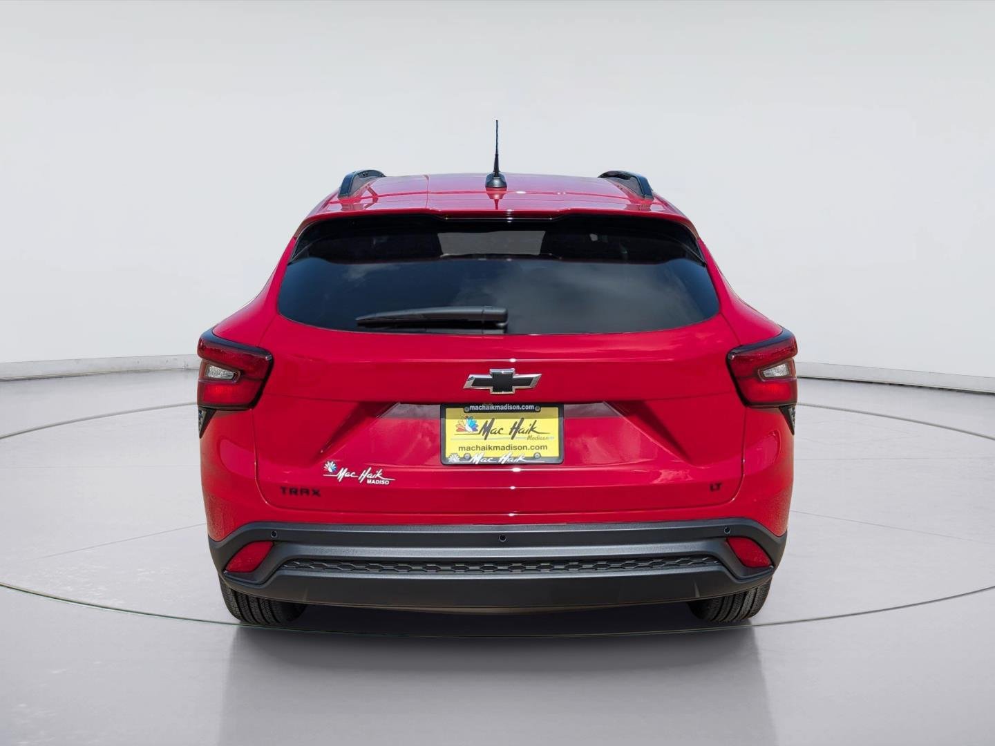 New 2026 Chevrolet Trax LT w/ Sunroof Package FWD image 4