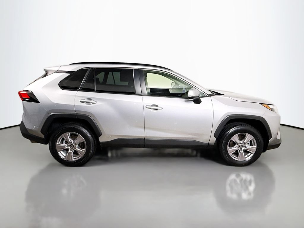 Certified 2025 Toyota RAV4 XLE AWD/4WD image 8