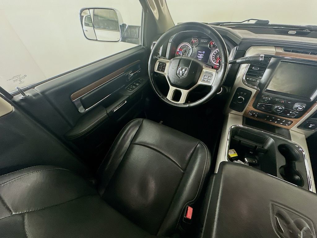 Used 2017 RAM 2500 Laramie w/ Convenience Group image 9